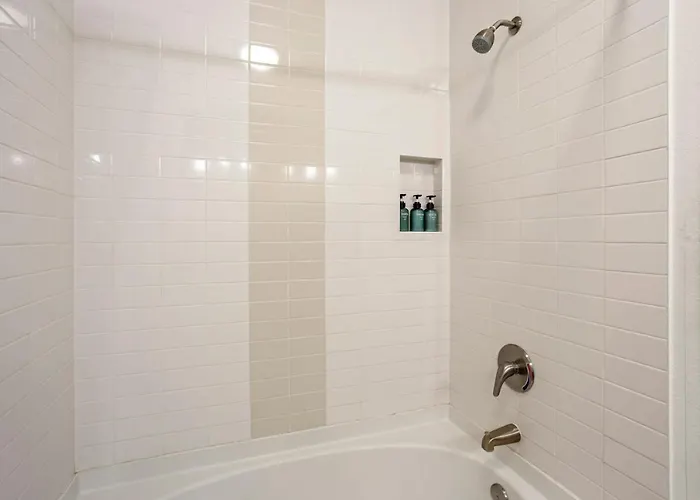 Modern Town Waterfront Cozysuites Paradise 07 Appartement *