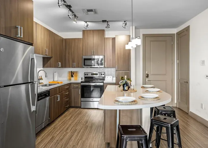 Modern Town Waterfront Cozysuites Paradise 07 Appartement *